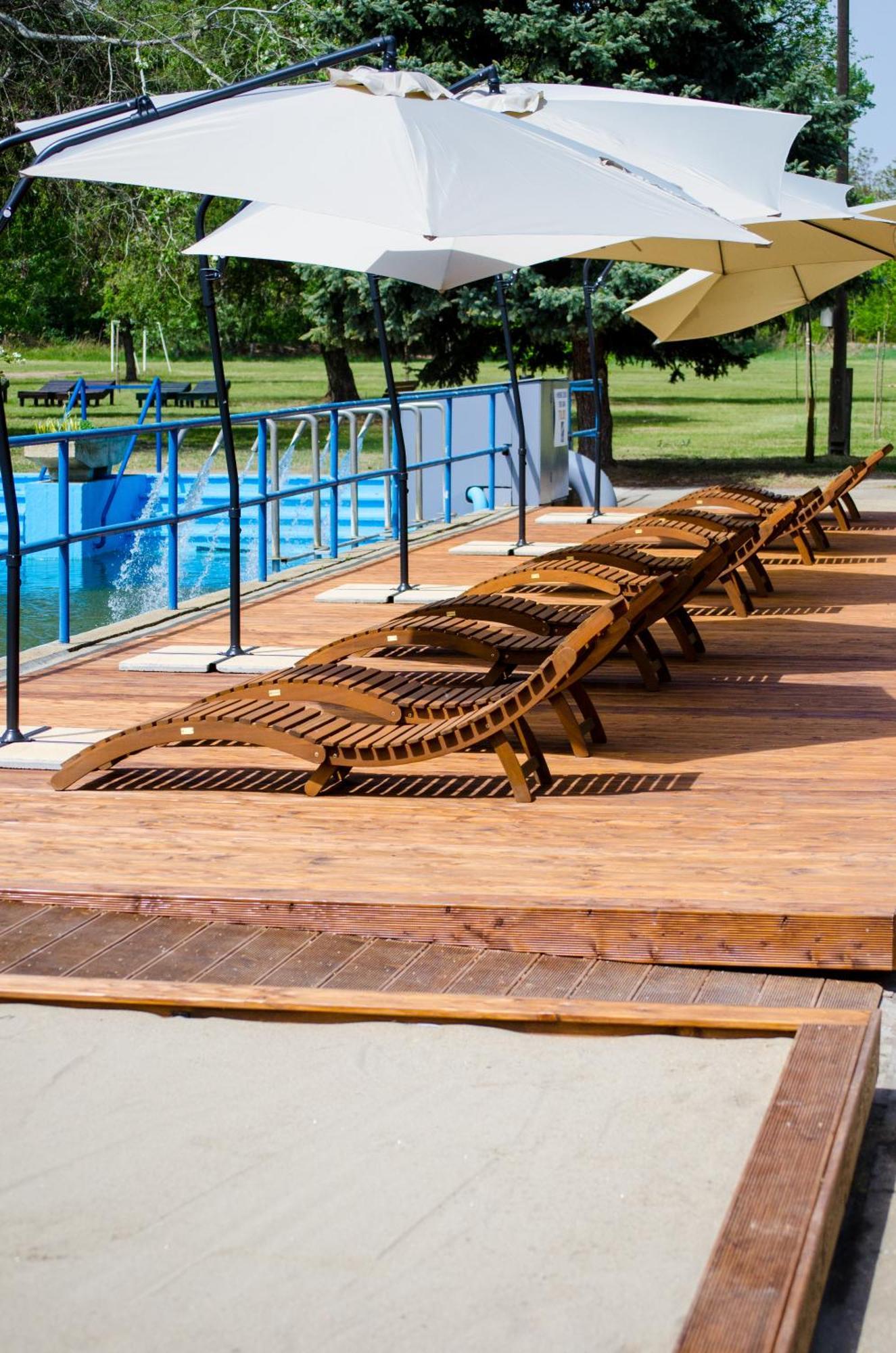 Sziksósfürdő és Camping Szeged